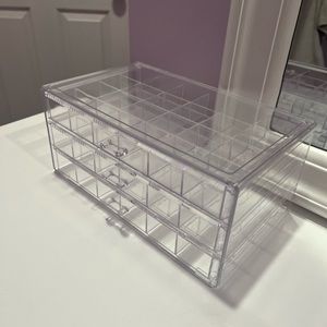 NEW jewelry organizer